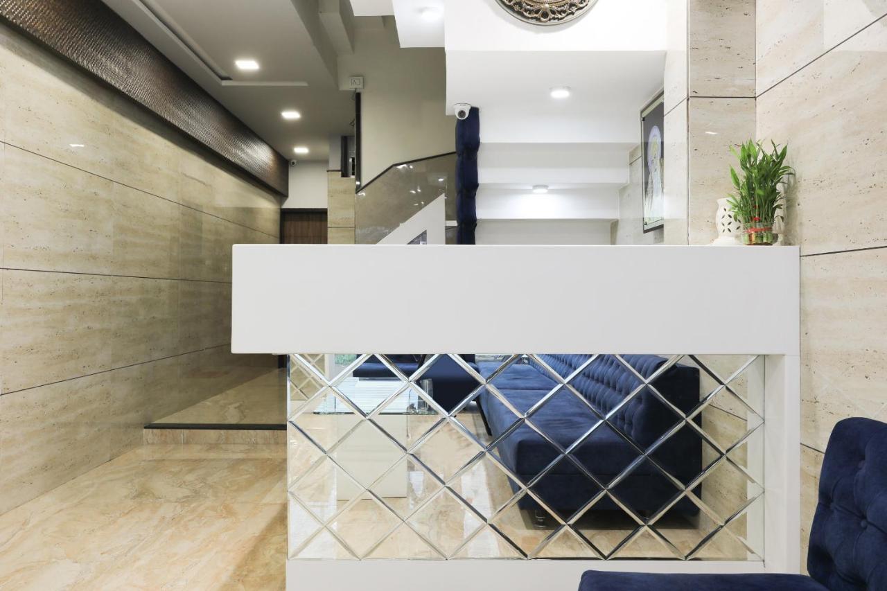 Hôtel Oyo 60577 Sukhmani Residency à Indore Extérieur photo