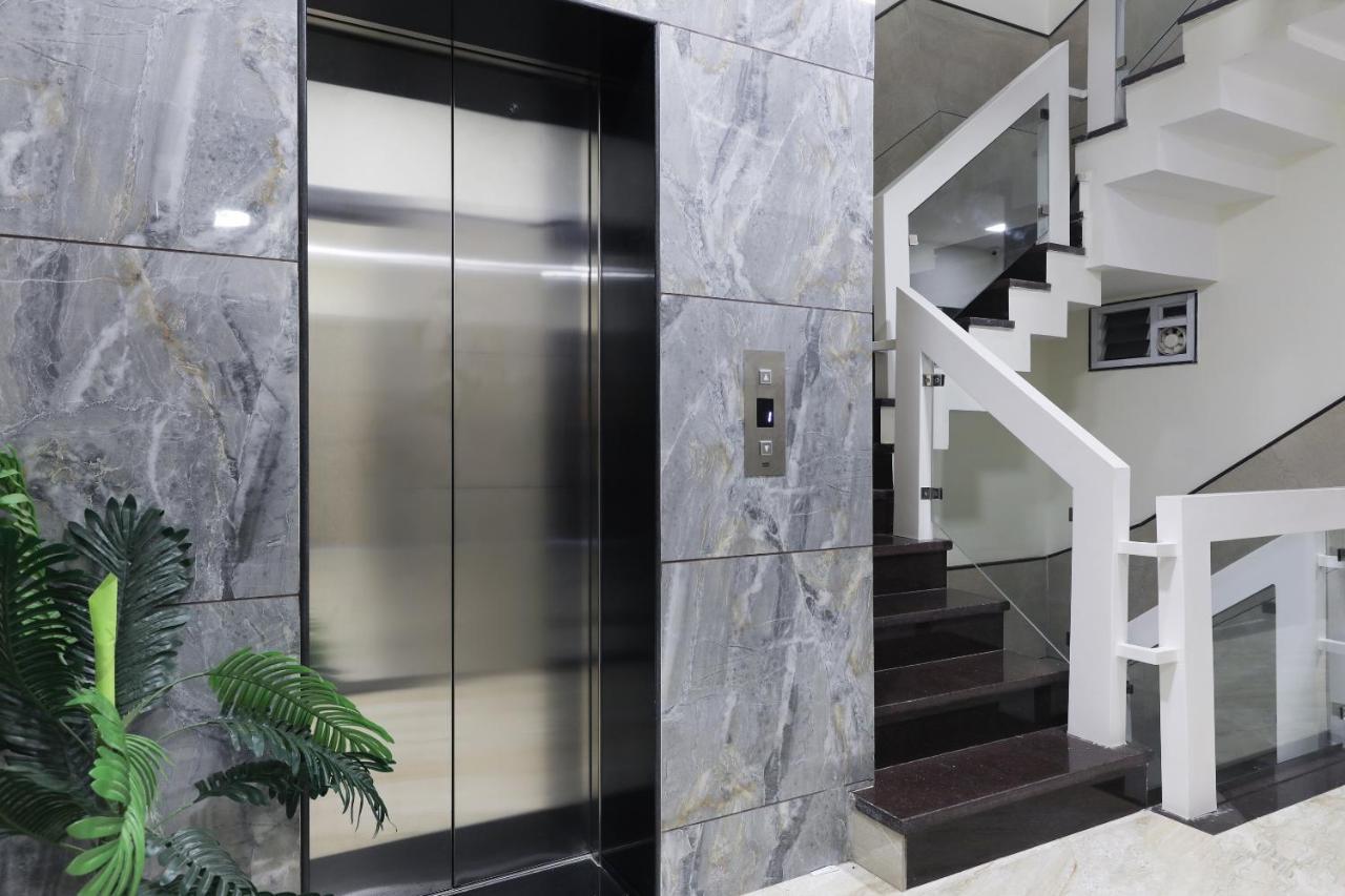 Hôtel Oyo 60577 Sukhmani Residency à Indore Extérieur photo